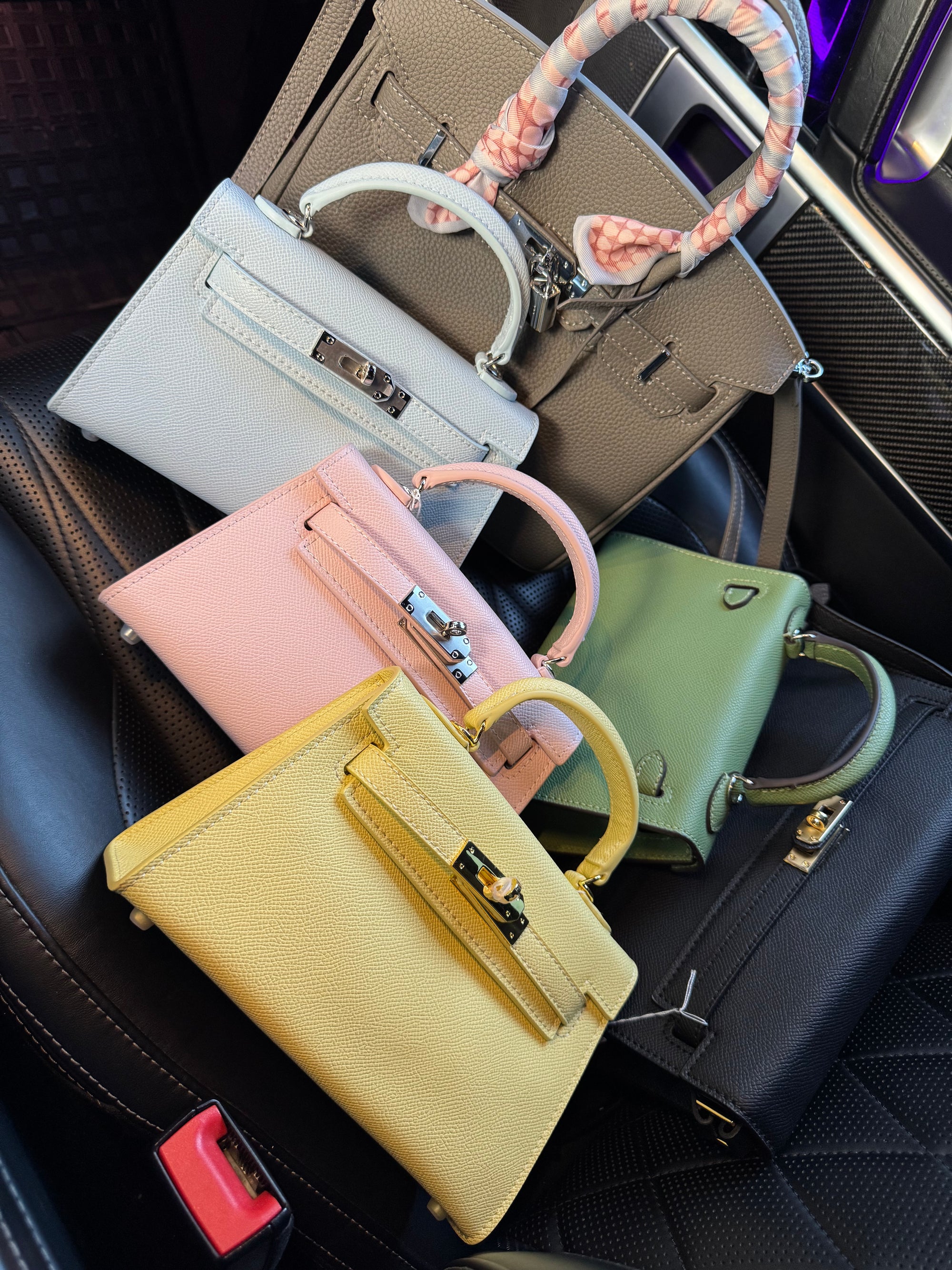 Petit Mavi Jaune doré